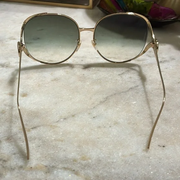 Gucci sunglasses GG0225S - Picture 14 of 17